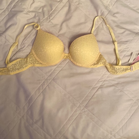 Victoria secret pink bra - Picture 1 of 3